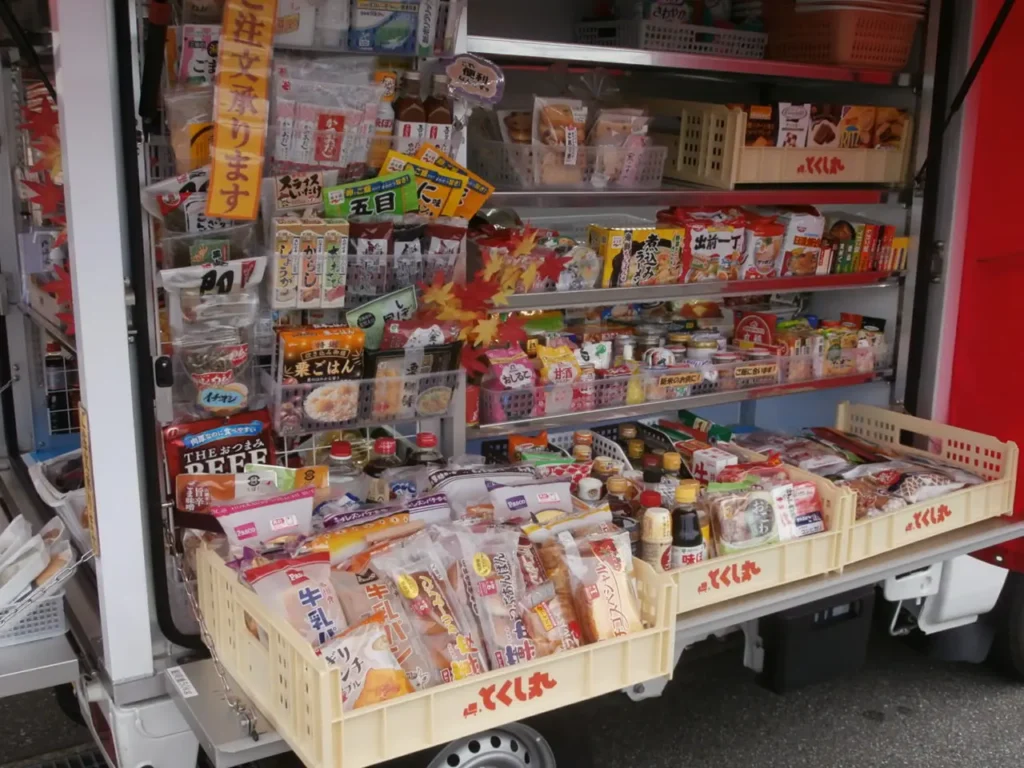 とくし丸（移動販売）
